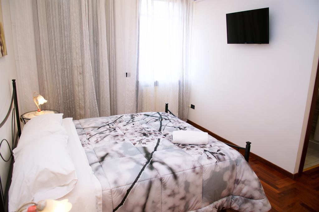 La Maison Royale Bb Fiumicino Exterior photo